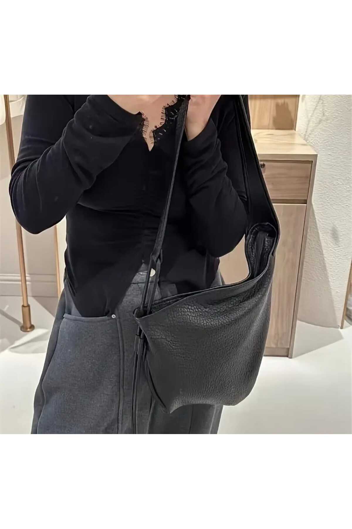 KADIN ÇAPRAZ MODEL OMUZ ÇANTASI ( BC-1231 )