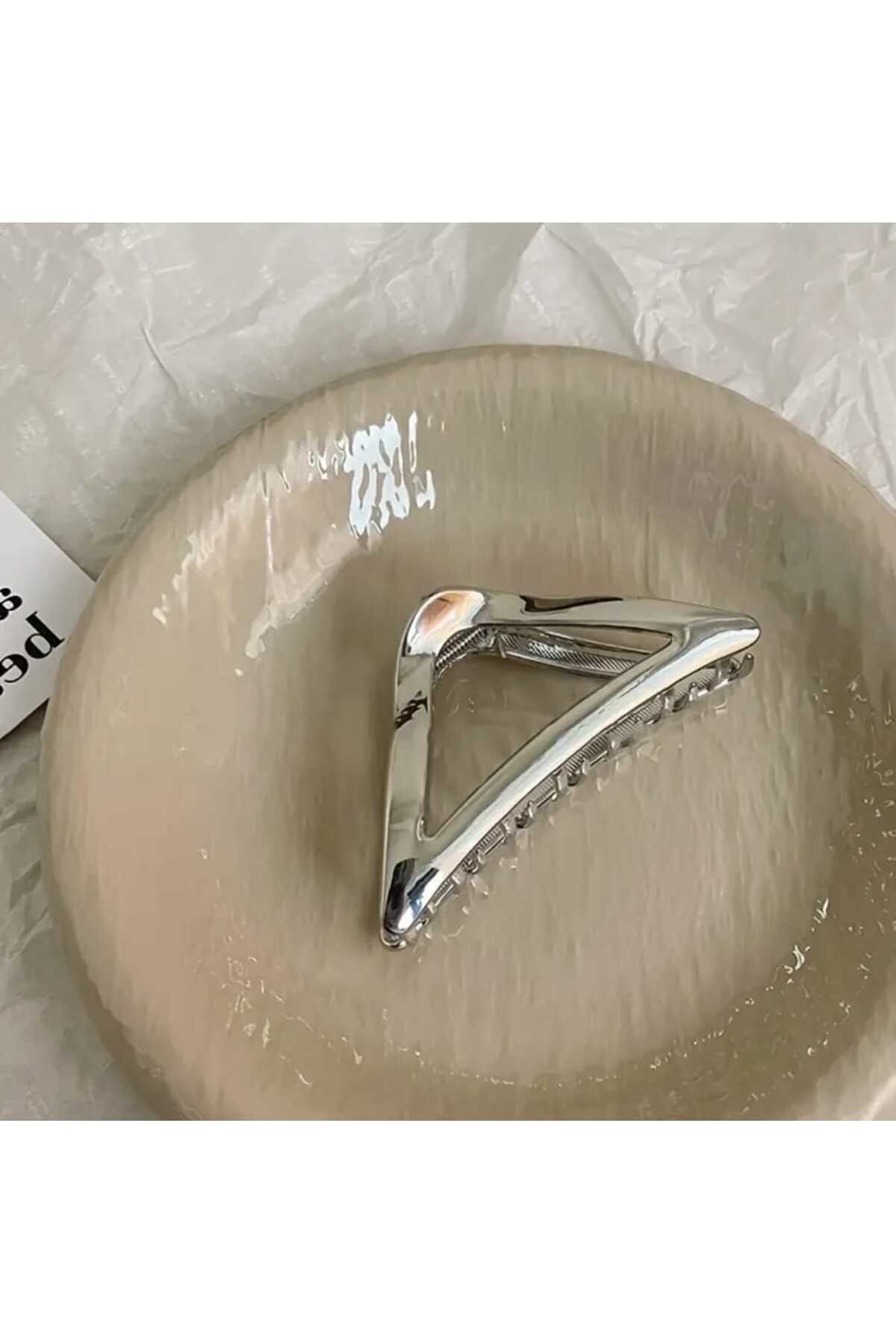 BÜYÜK ÜÇGEN TASARIM METAL MANDAL TOKA (BC-1005 )