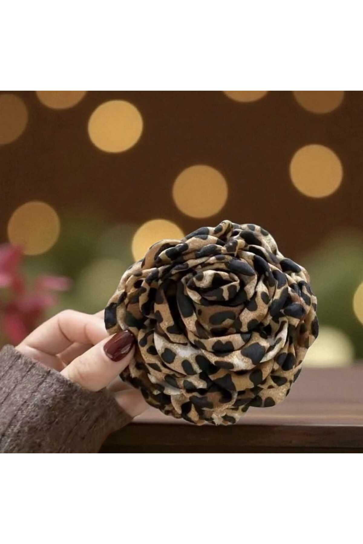 KAHVERENGİ LEOPAR DESENLİ GÜL TASARIM MANDAL TOKA (BC-1243 )