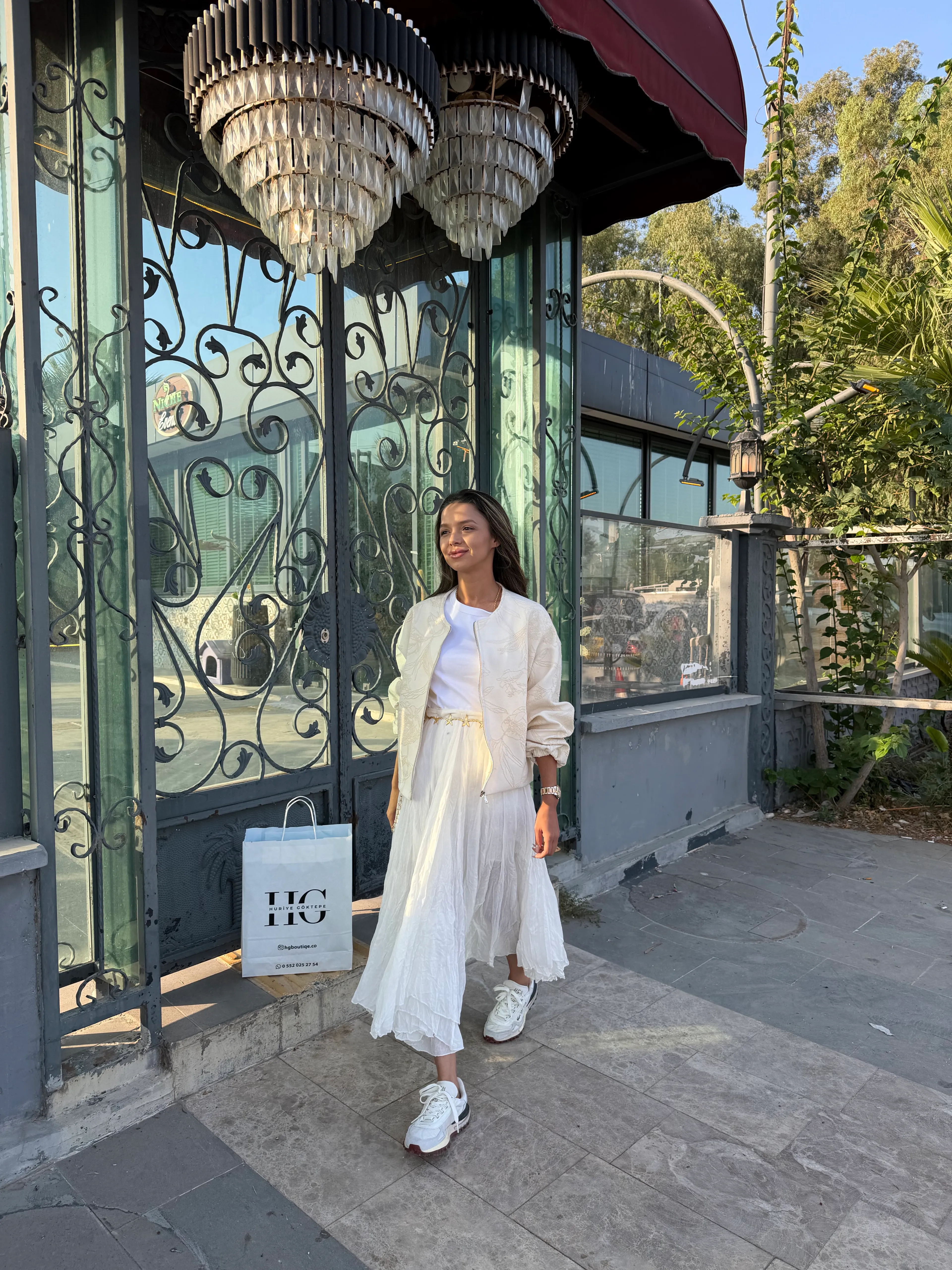 Beyaz Kırışık Görünüm Etek