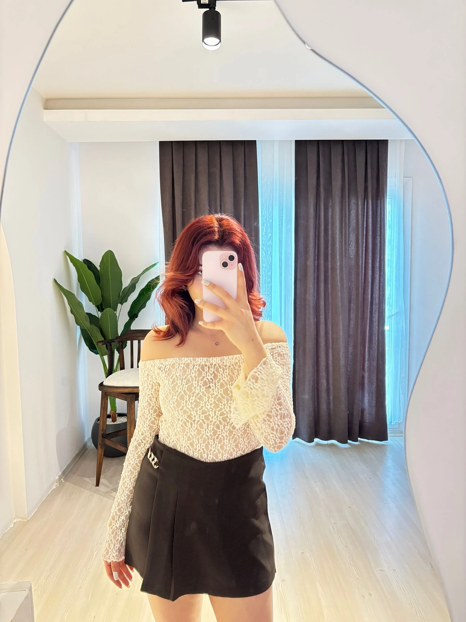 Omuzları Ayarlanabilir Dantel Bluz 