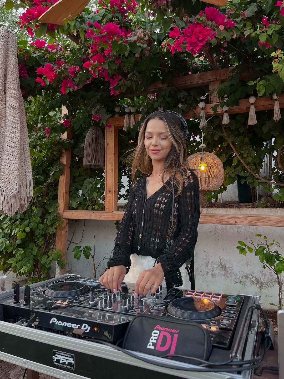 Ajurlu Kol Detay Hırka