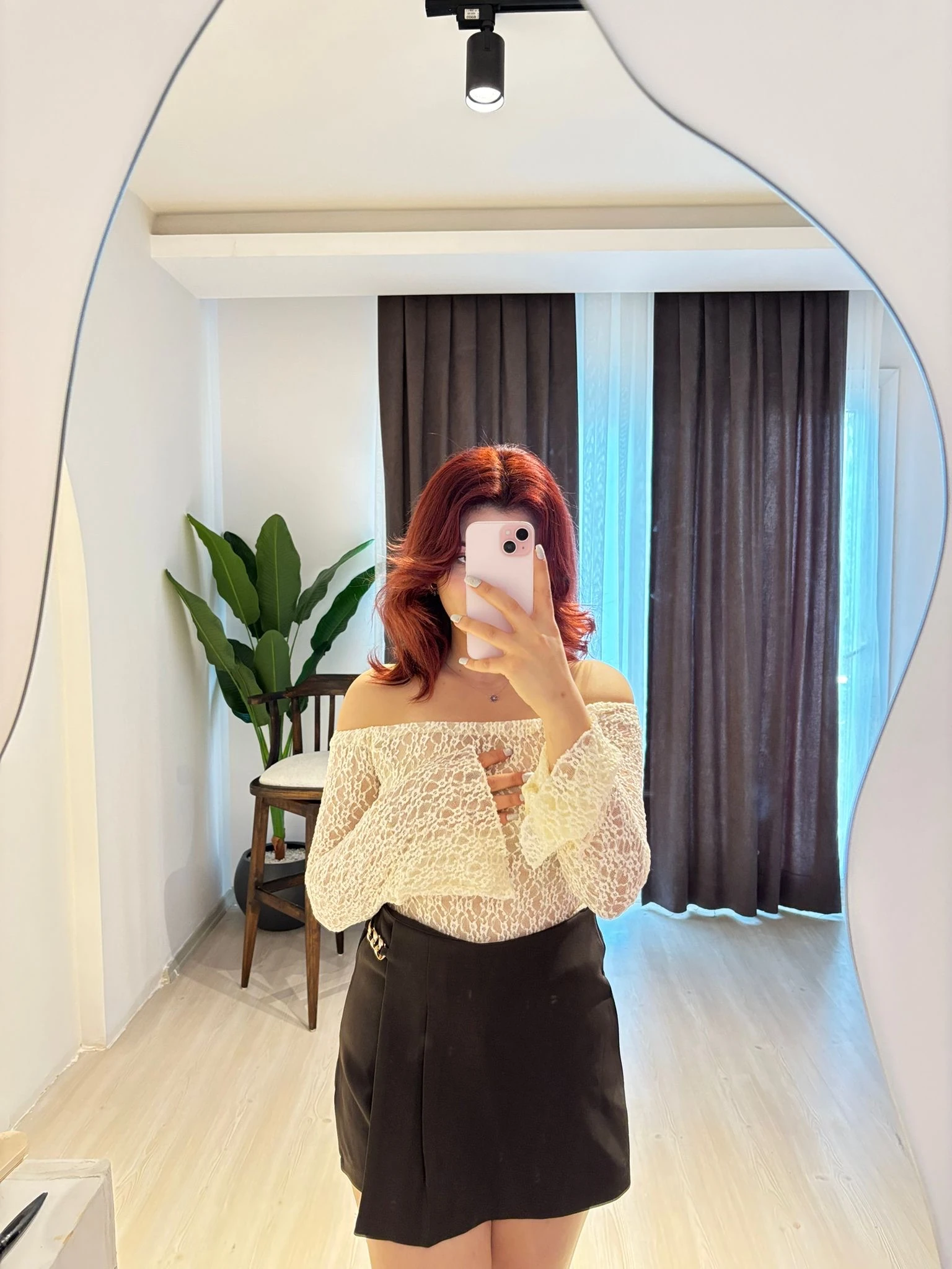 Omuzları Ayarlanabilir Dantel Bluz 