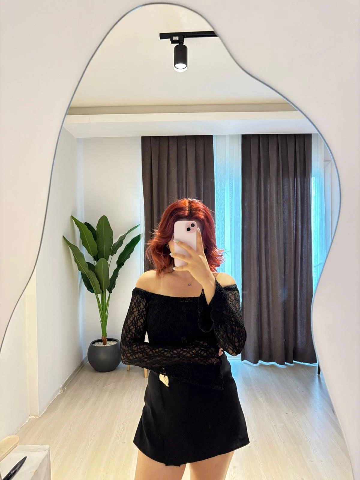 Omuzları Ayarlanabilir Dantel Bluz