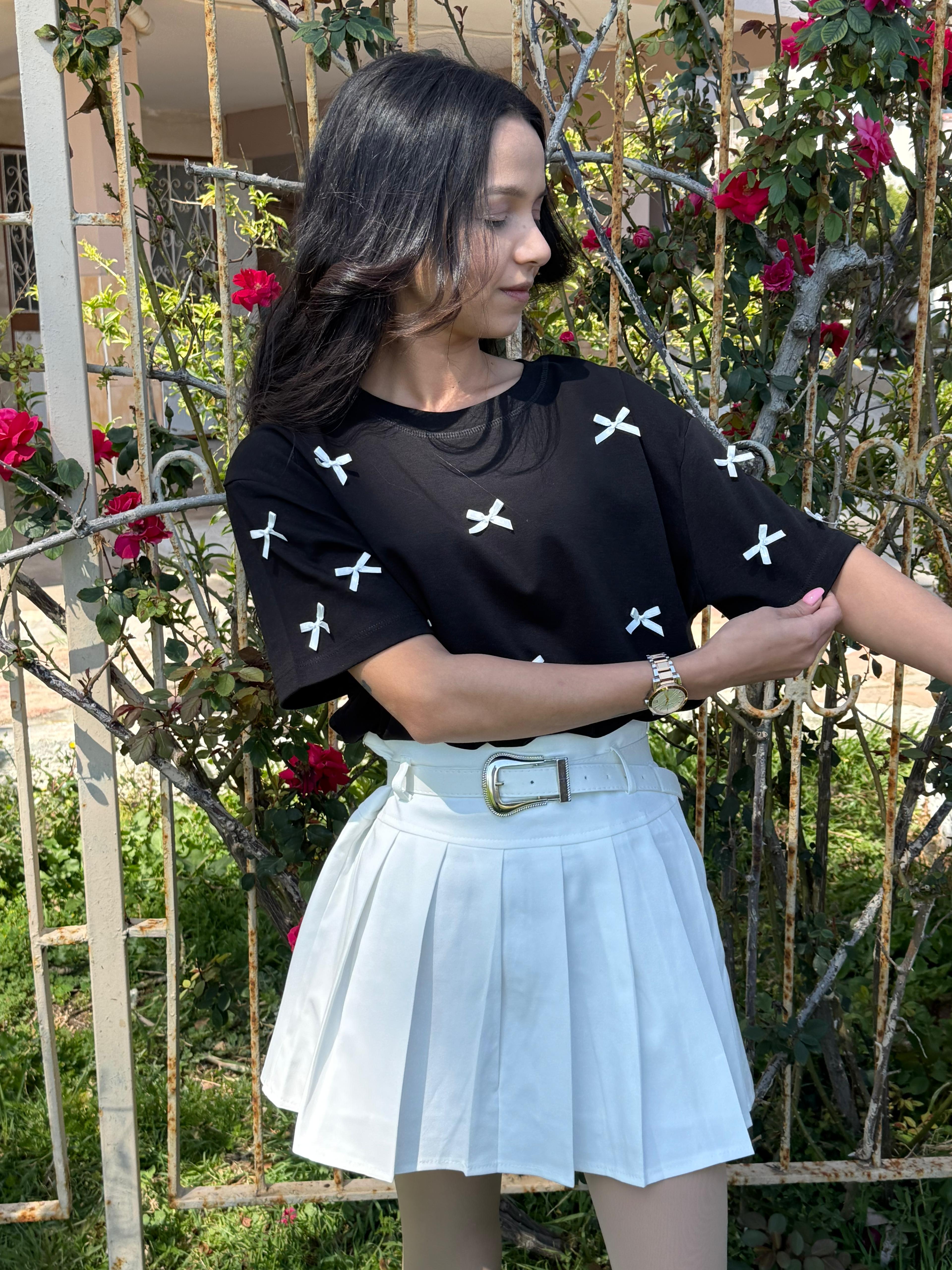 Kurdela detaylı Tshört (lacivert)