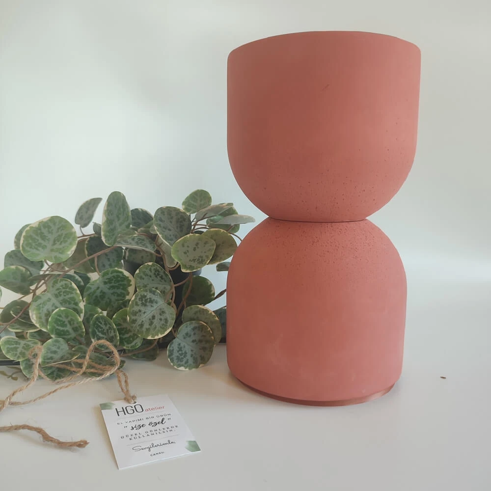 U2 Concrete Lighting - Clay Red