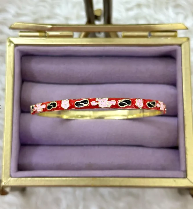 Gold Kırmızı Mineli Desenli Bilezik