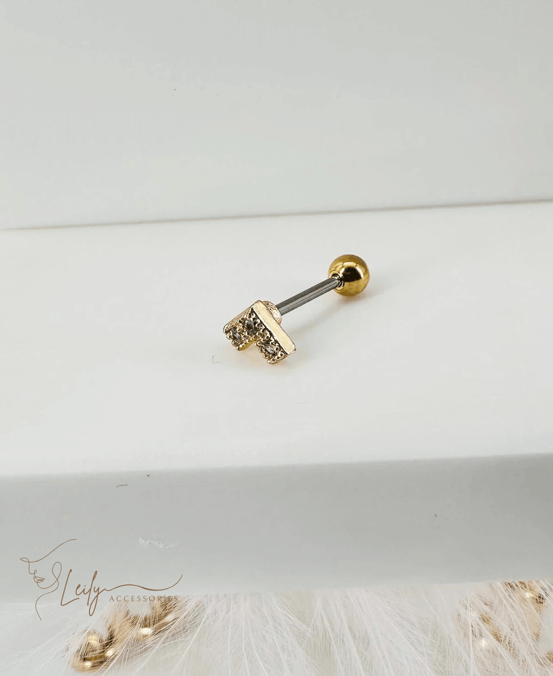 Çelik V Model Zirkon Taşlı Kıkırdak Gold Küpe