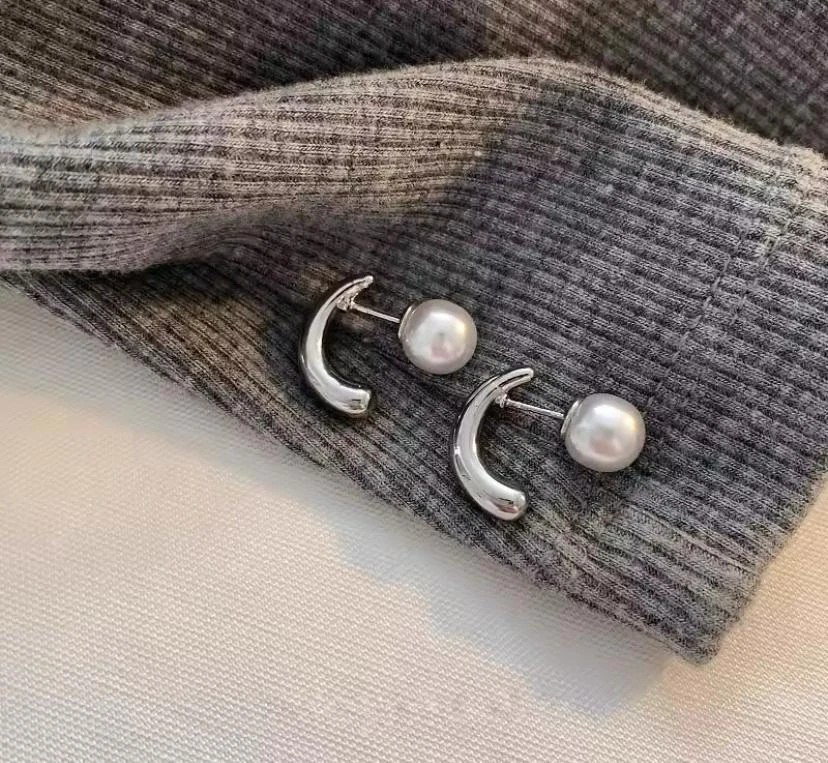 Özel Seri Çelik İnci Detaylı Silver Küpe