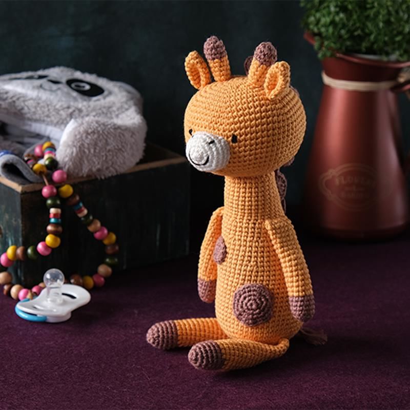 Amigurumi %100 Organik Oyuncak El Örgüsü Sevimli Kuyruklu Zürafa Turuncu MKN.0054