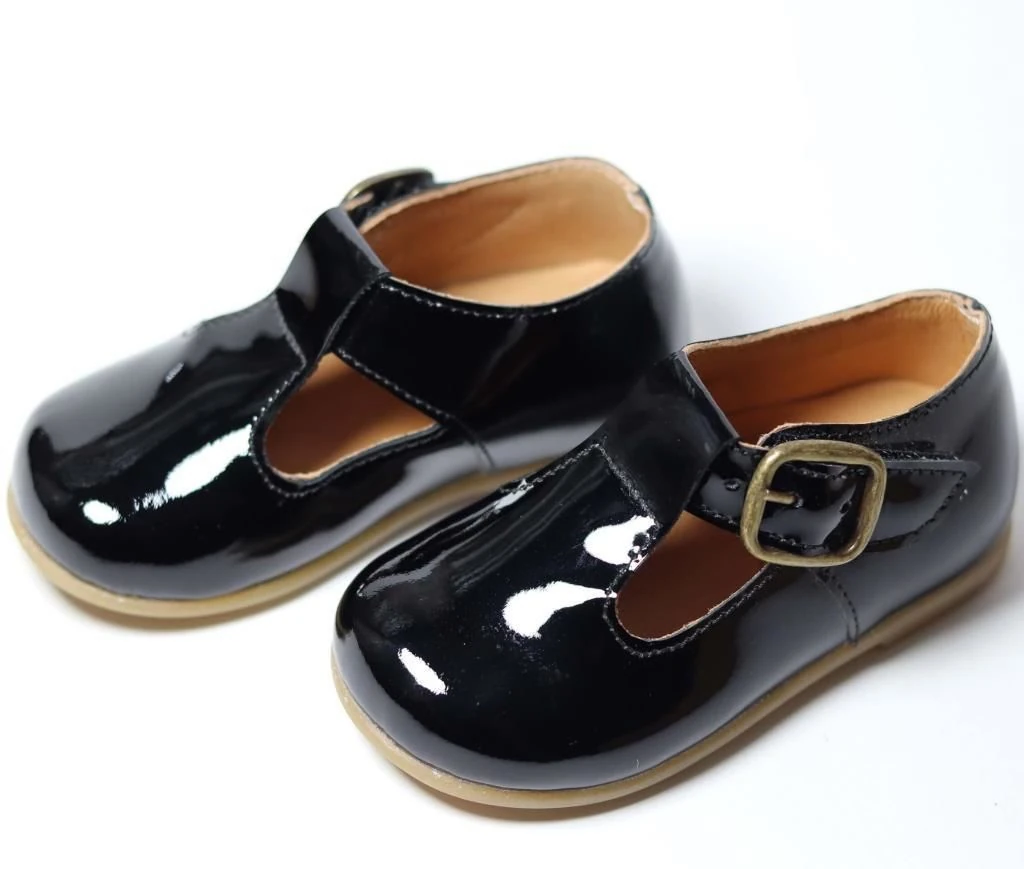 Hakiki Deri Anatomik Taban İlk Adım Ayakkabısı Siyah Rugan Tokalı MKN.0136