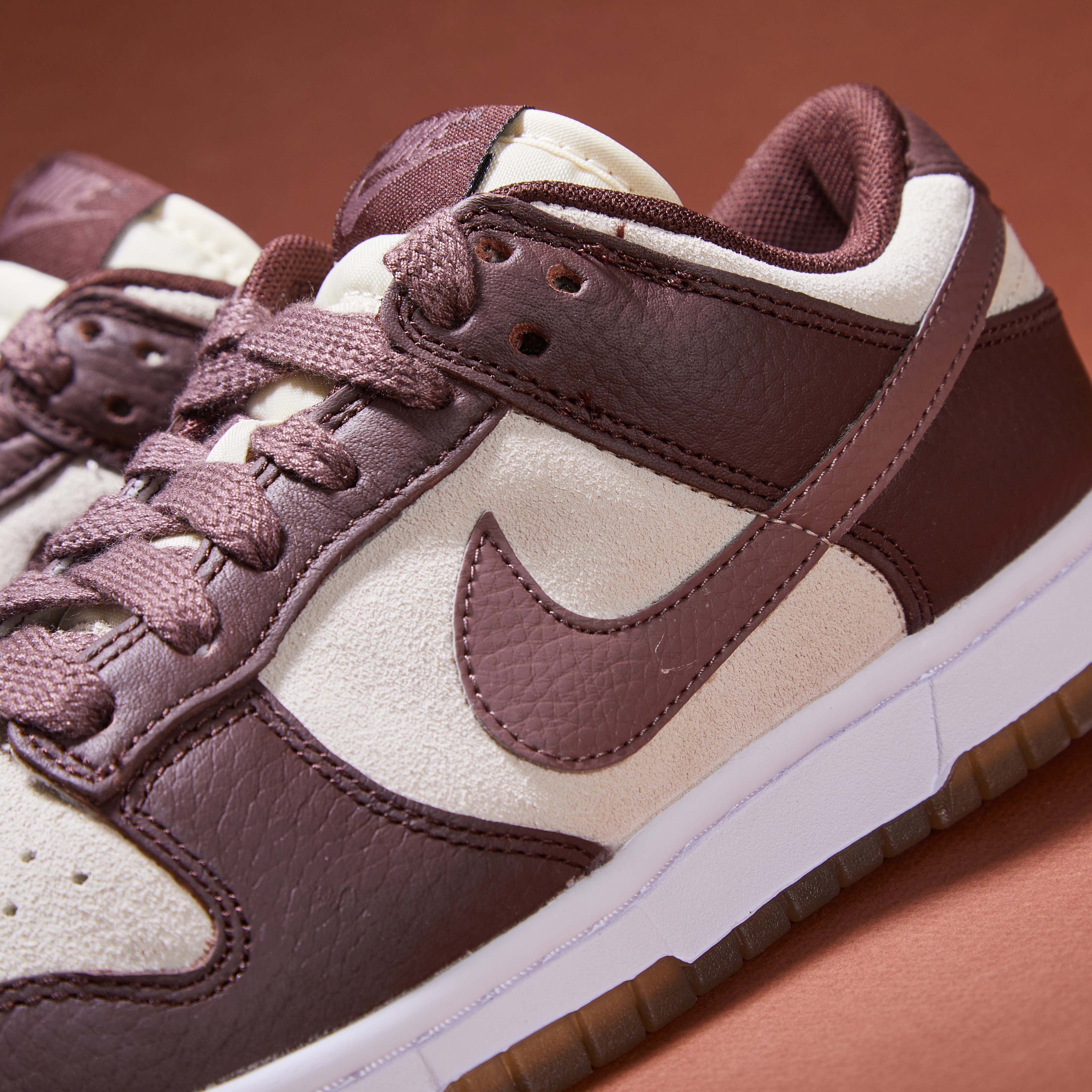 Dunk Low W Plum Eclipse 