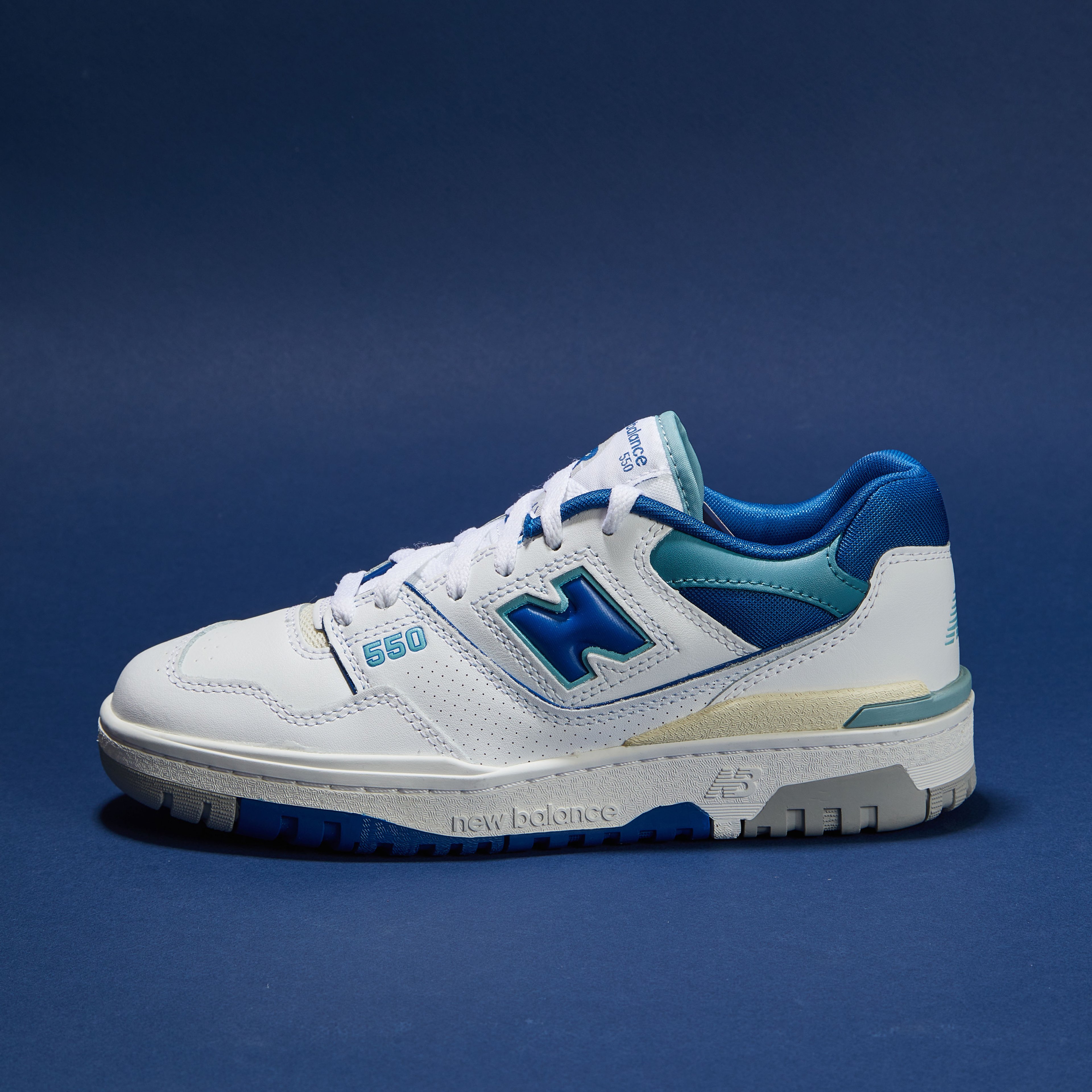 NB 550 White Blue Groove