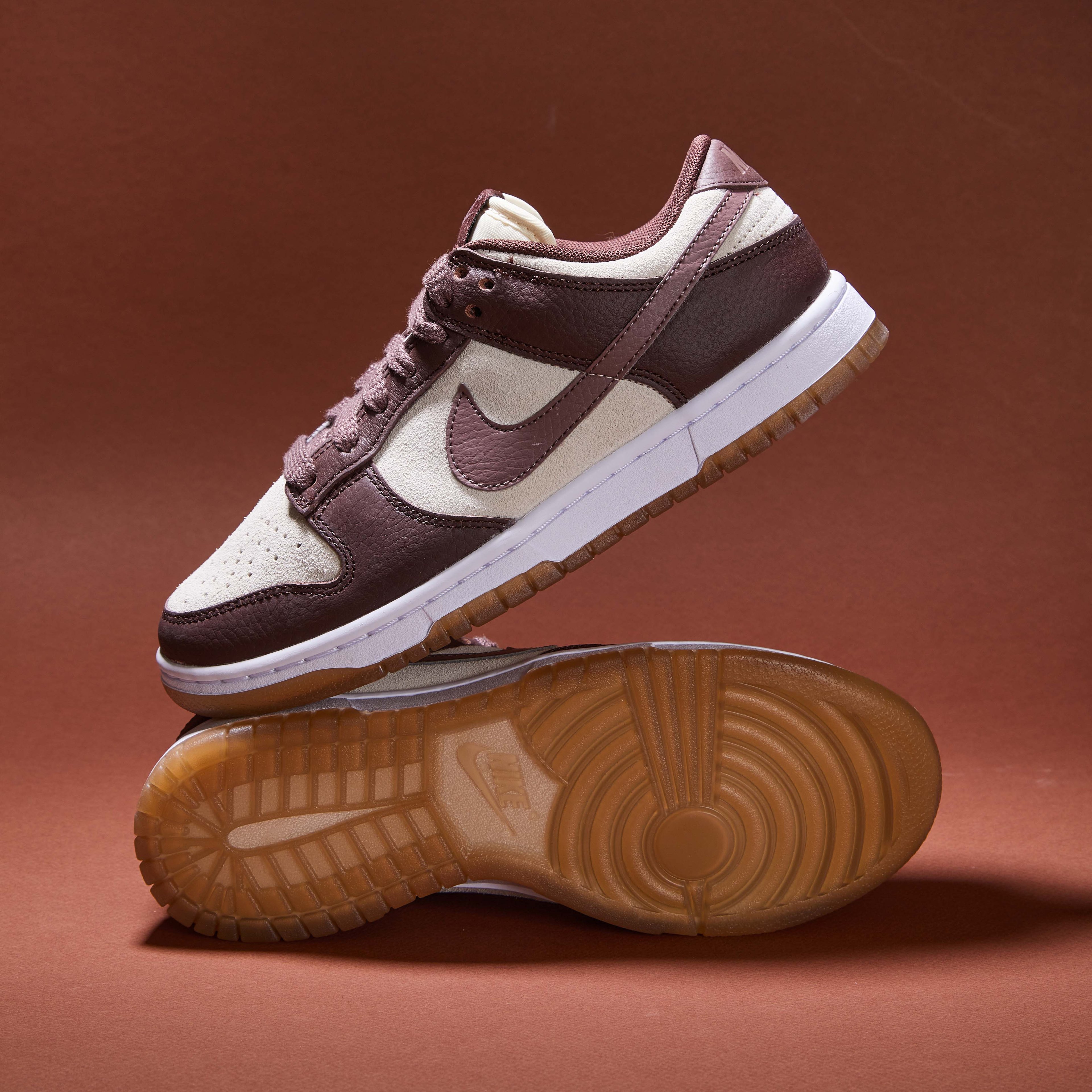 Dunk Low W Plum Eclipse 