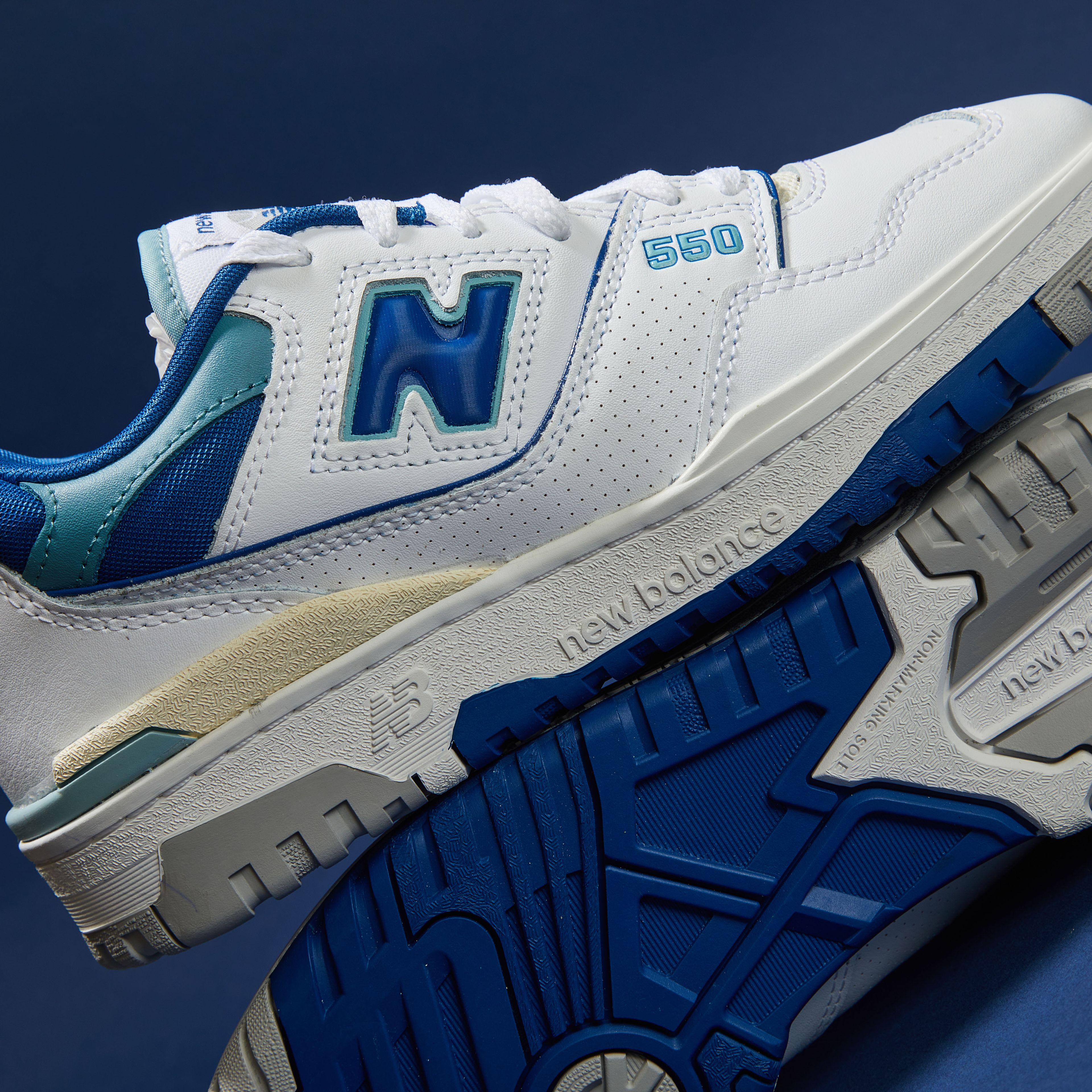 NB 550 White Blue Groove