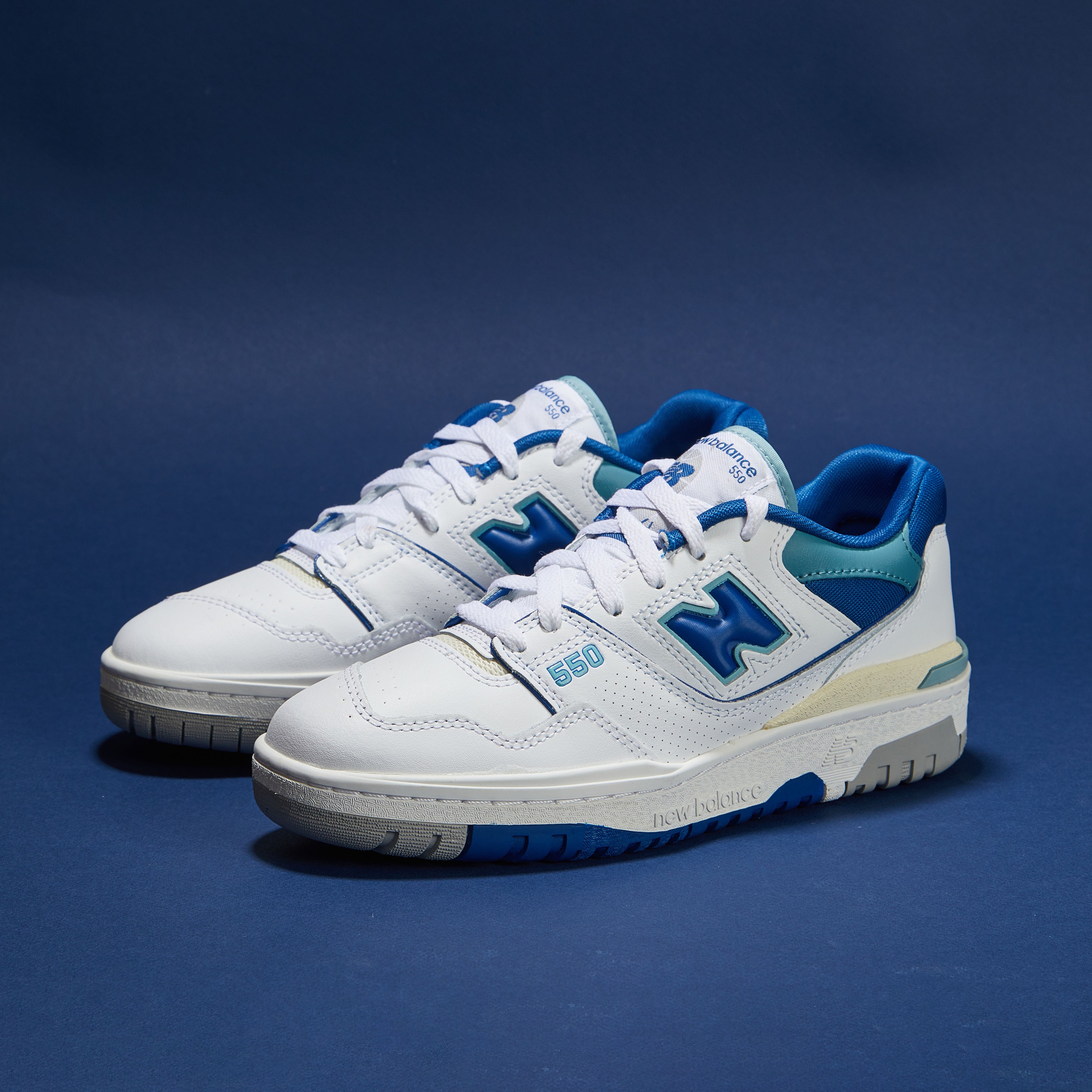 NB 550 White Blue Groove