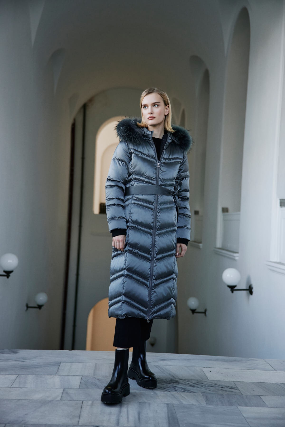 Womania-Mont-Roma Naturel Kürklü Puffer Mont - Gri