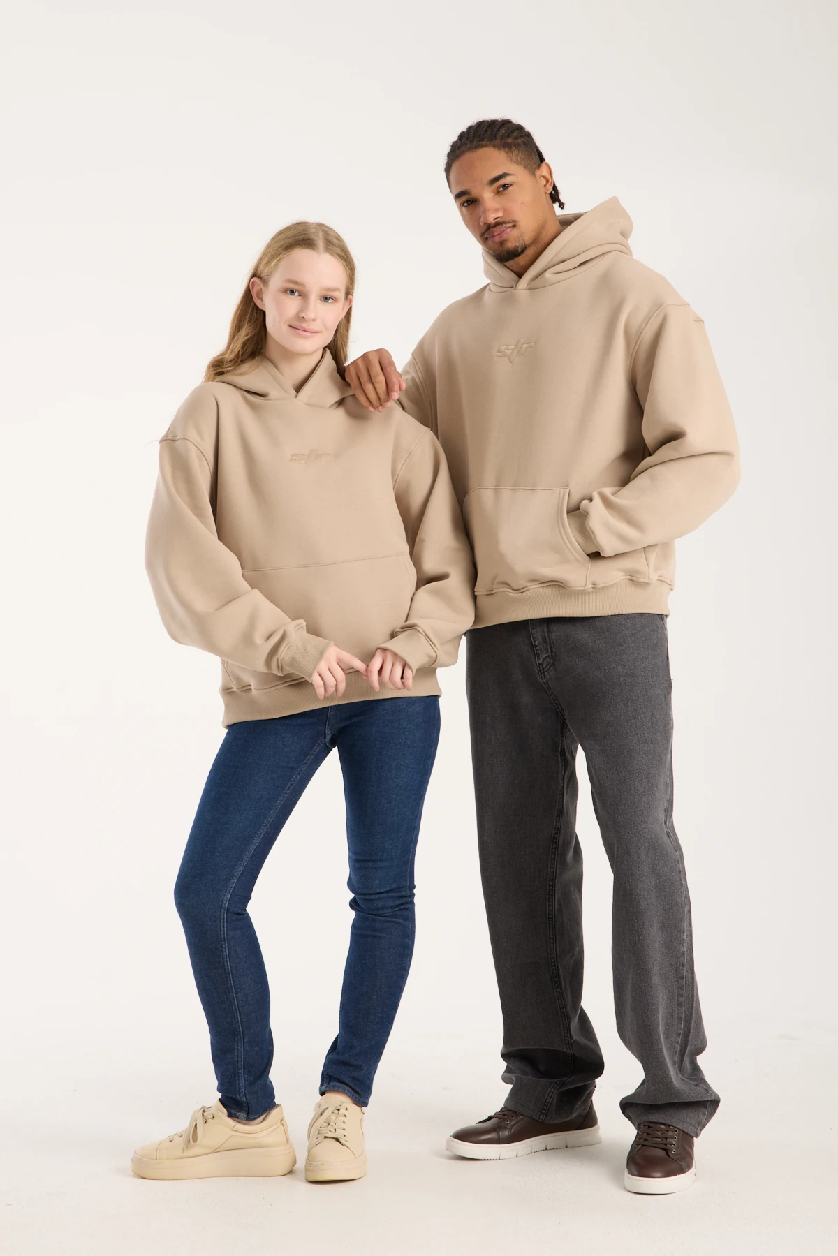 Bej Nakışlı Oversized Hoodie