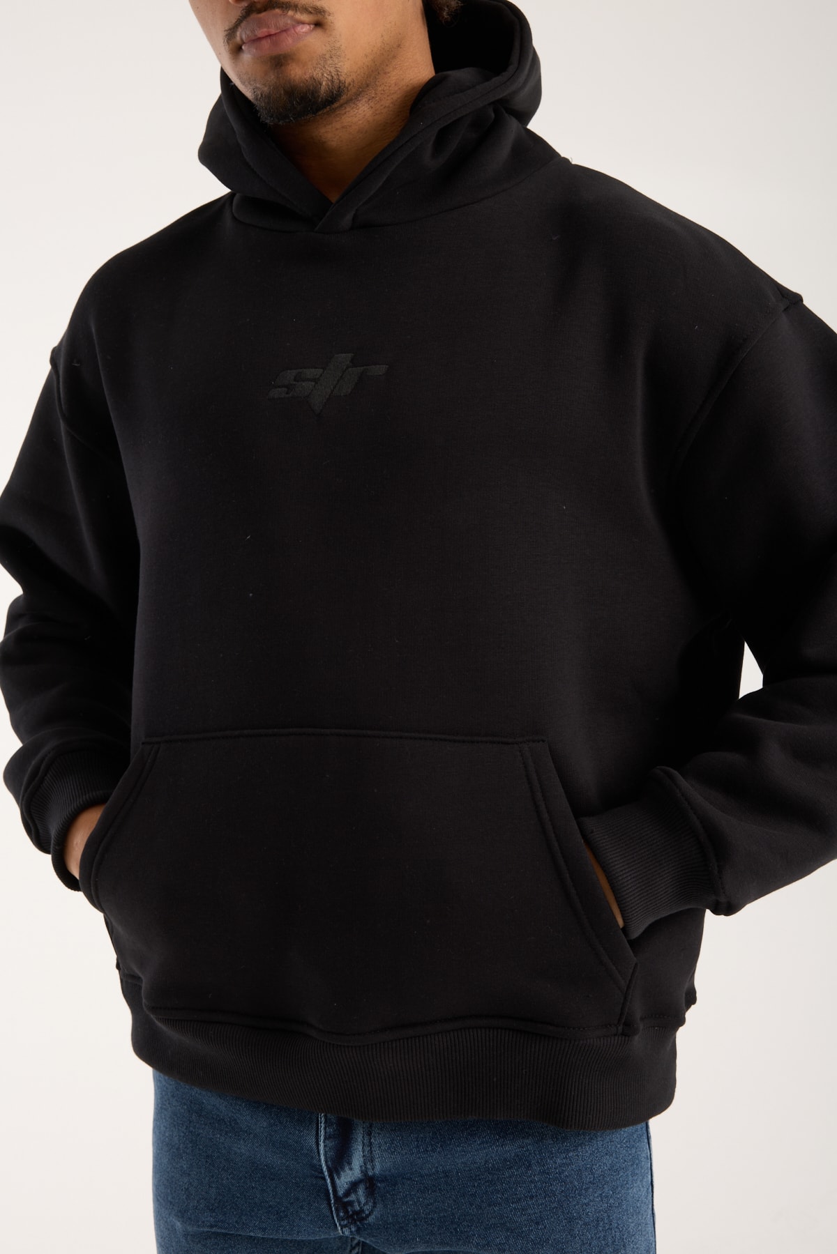 Siyah Nakışlı Oversized Hoodie