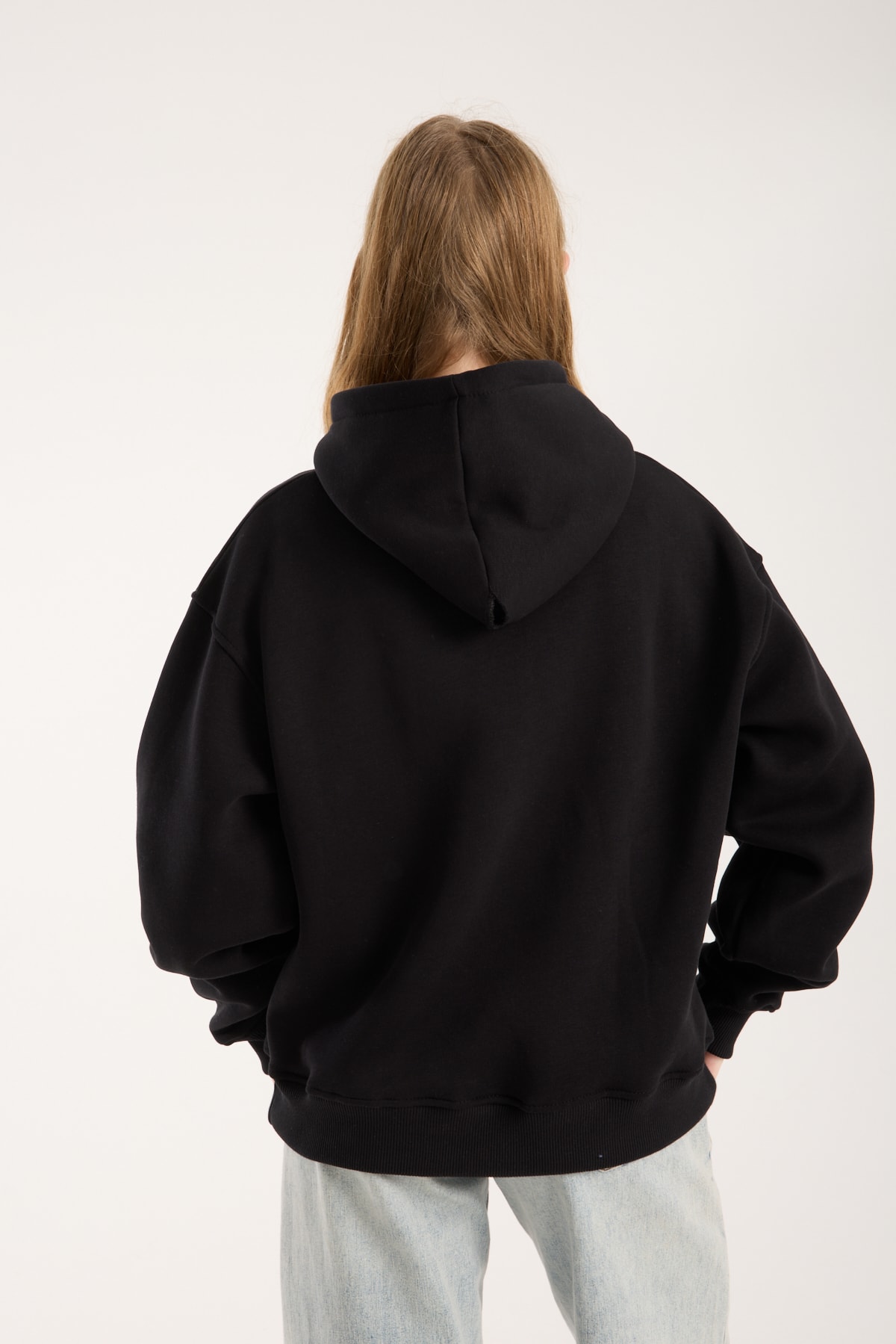 Siyah Nakışlı Oversized Hoodie