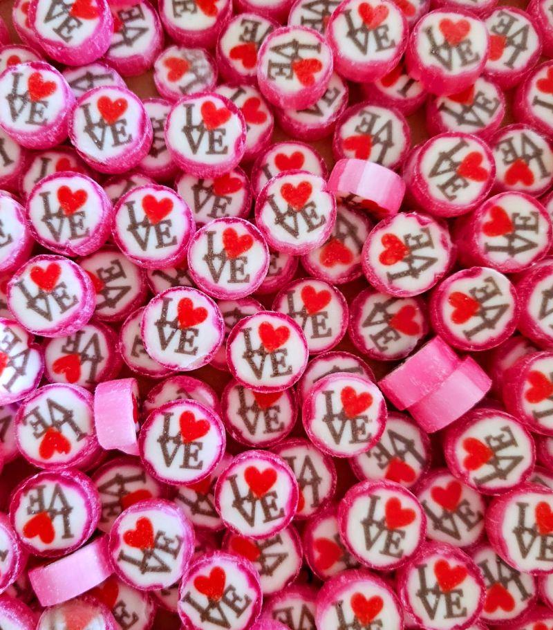 PEMBE "LOVE" LOLLY ÇİLEK 250 GR 250 GR