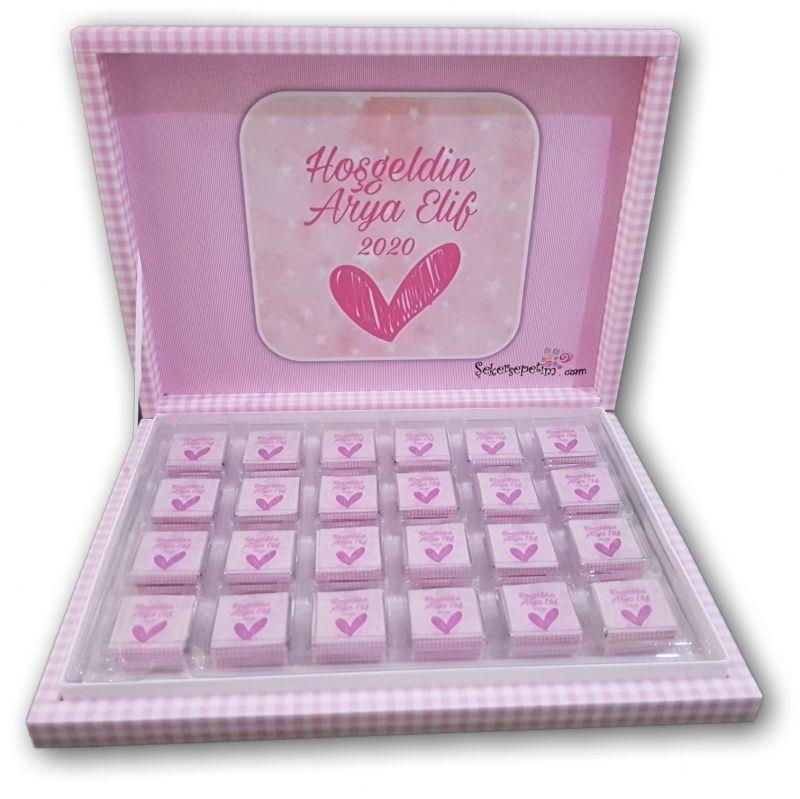 İSİMLİ KIZ BEBEK ÇİKOLATASI 48 ADET KUTULU MADLEN EC04