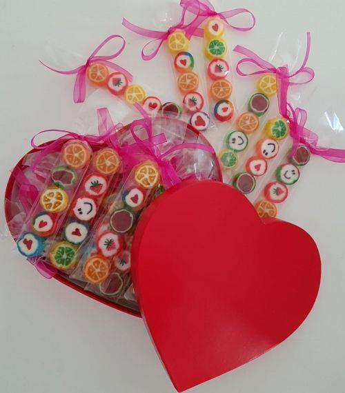 Kalp Kutuda Hediyelik Parmak Lolly 15 Adet