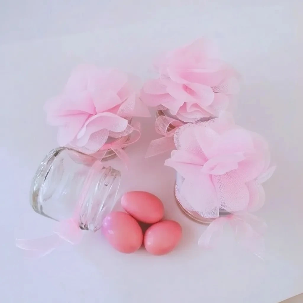 50 ADET PEMBE KURDELELİ ÇİÇEKLİ KAVANOZLU BADEM DRAJE 76