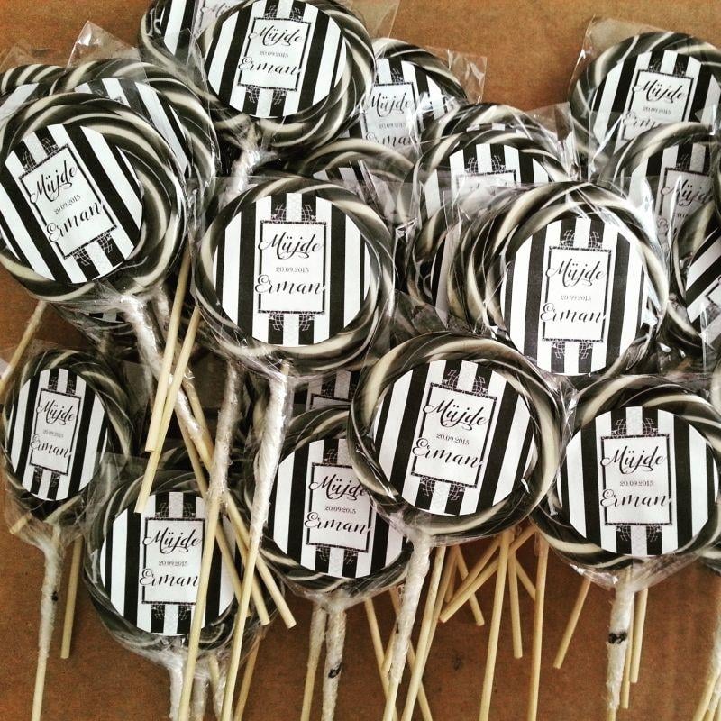 24 ADET ETİKETLİ SİYAH BEYAZ  SOSYETE LOLİPOP NİKAH ŞEKERİ L53