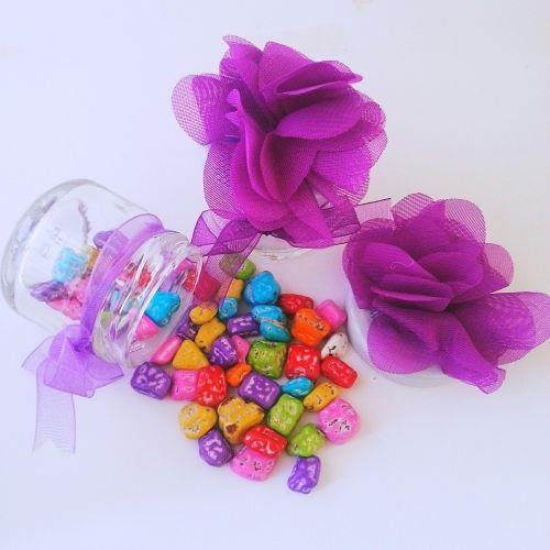 24 ADET MOR ÇİÇEKLİ KURDELELİ KAVANOZLU ÇAKIL TAŞI BEBEK ŞEKERİ 95