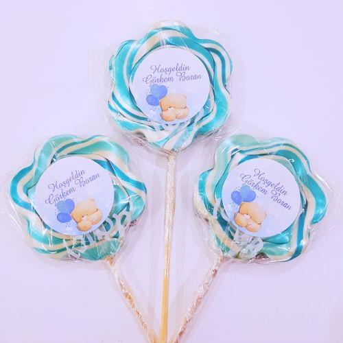 24 ADET ETİKETLİ MAVİ BEYAZ PAPATYA LOLİPOP BEBEK ŞEKERİ L60