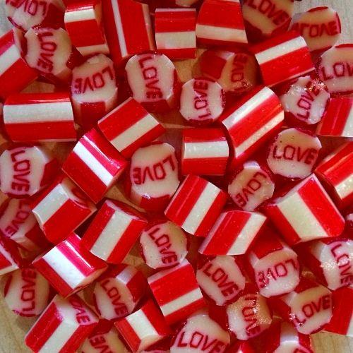 LOVE LOLLY TROPİK MEYVE AROMALI 250 GR