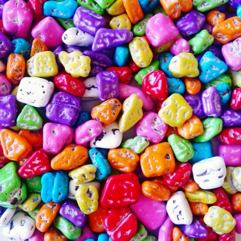 Gökkuşağı Çakıltaşı Draje Toptan 3 kg