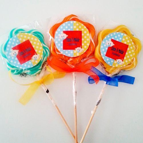 24 ADET ETİKETLİ KURDELELİ LOLİPOP BEBEK ŞEKERİ L31