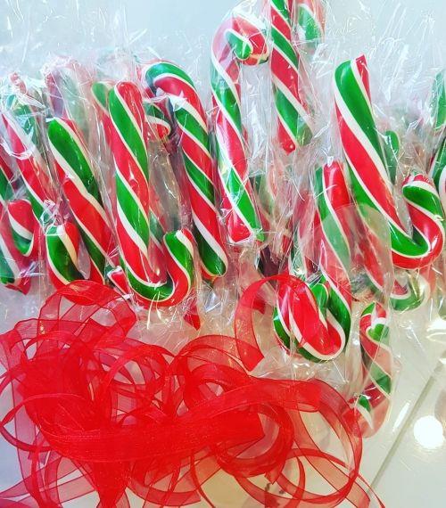 10 ADET BASTON ŞEKER YEŞİL KIRMIZI BEYAZ 22