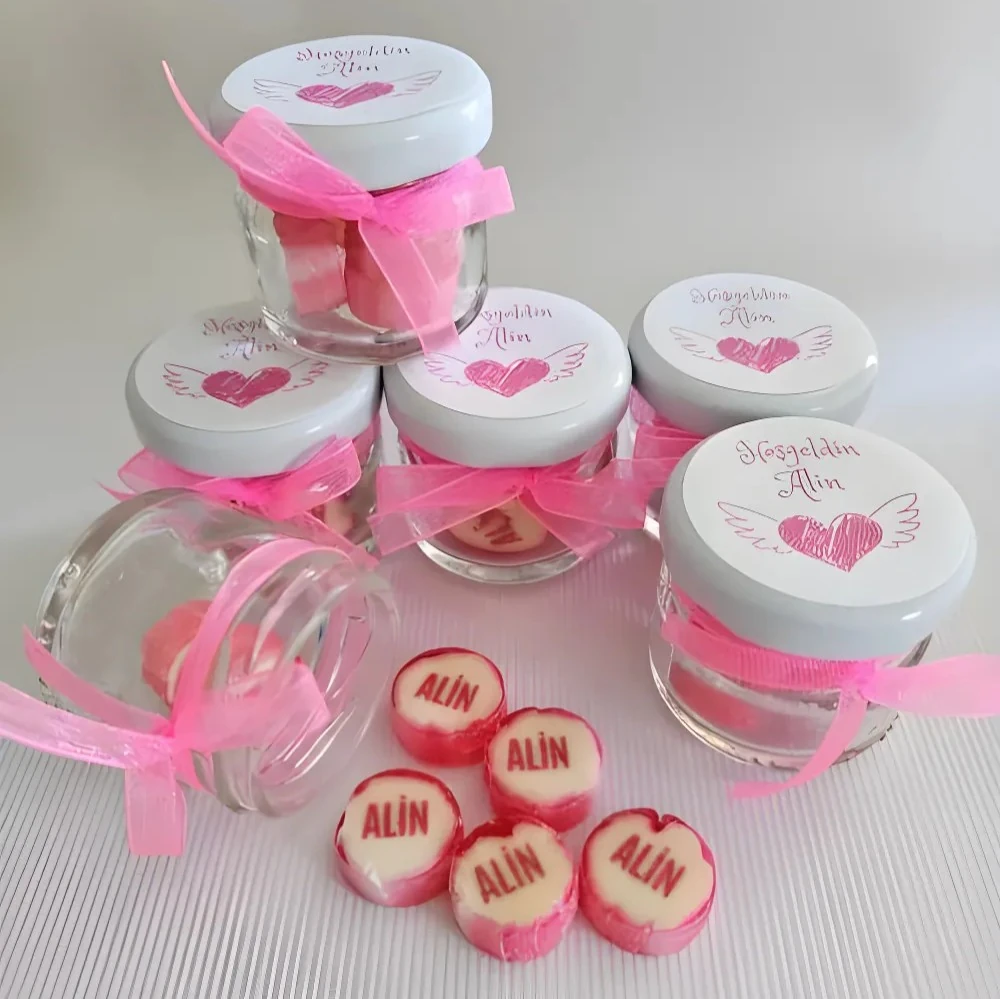 İsimli Hediyelik Kavanoz Kız Bebek Şekeri 24 Adet