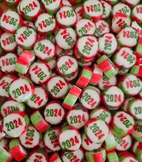 YENİ YIL "2026 " YAZILI TROPİK MEYVELİ LOLLY ŞEKER  250 GR