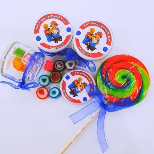24 Adet Kurdeleli Kavanoz Lolly Şeker + 24 Adet Etiketli Lolipop Bebek Şekeri 180
