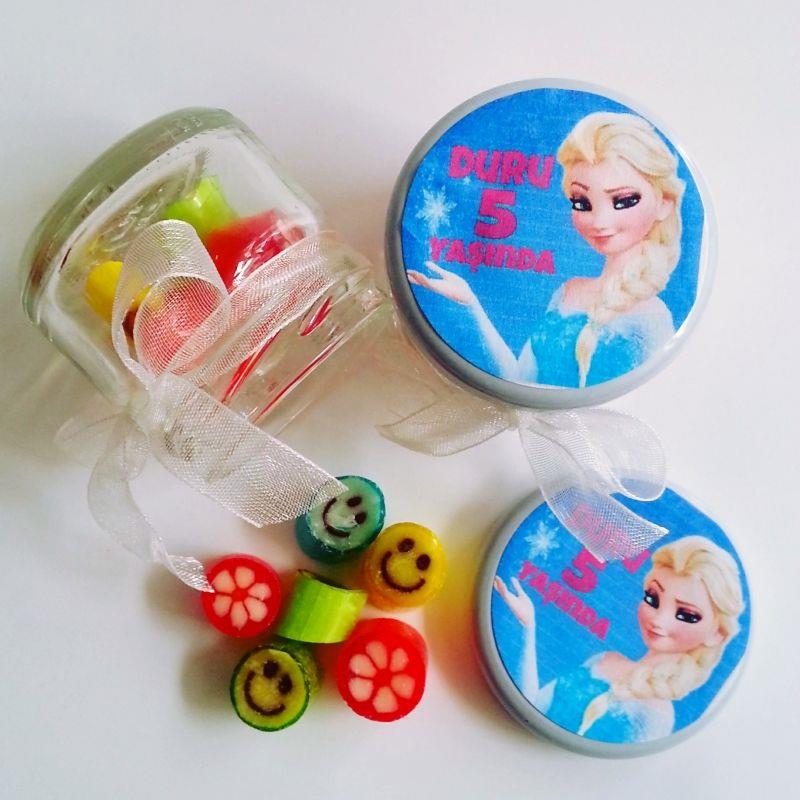 24 ADET MASAL KAHRAMANI ETİKETLİ KURDELELİ KAVANOZLU LOLLY ŞEKER 37