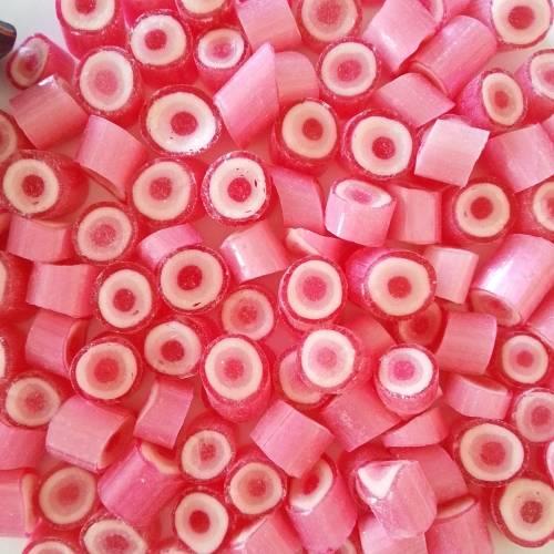 PEMBE NAZAR LOLLY ÇİLEK AROMALI  250 GR