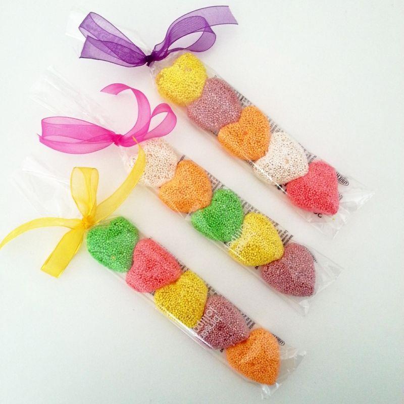 50 ADET ETİKETLİ KURDELELİ GÖKKUŞAĞI 5'Lİ JÖLE LOKUM KALP TROPİK MEYVE AROMALI