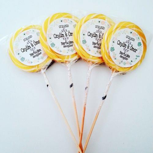 24 ADET ETİKETLİ SARI BEYAZ LOLİPOP ŞEKER L15