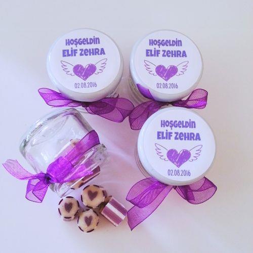 24 ADET ETİKETLİ KURDELELİ KAVANOZ MOR KALP LOLLY ŞEKER 71