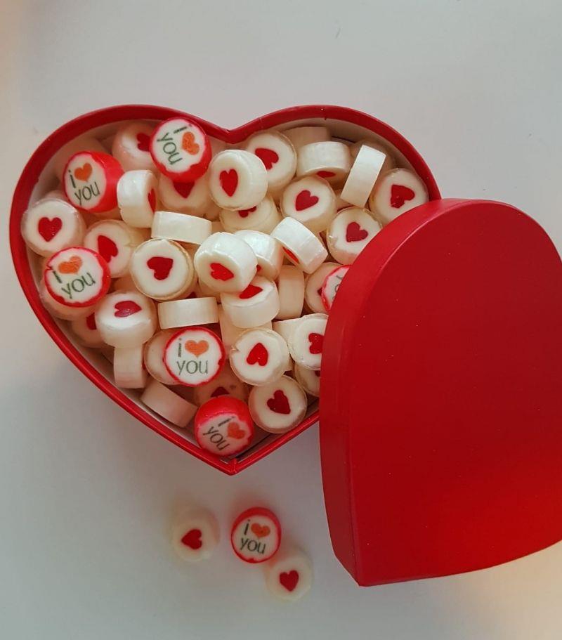Kalp Kutulu Hediyelik Şekerleme