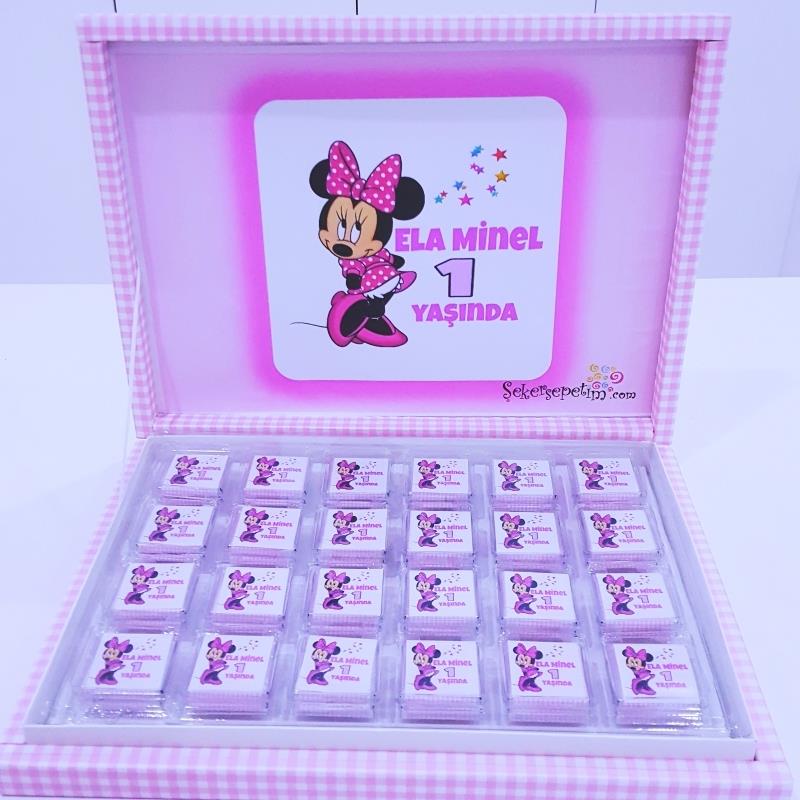 İsim Etiketli Madlen Kız Bebek Çikolatası 48 ADET Kutulu Madlen EC29