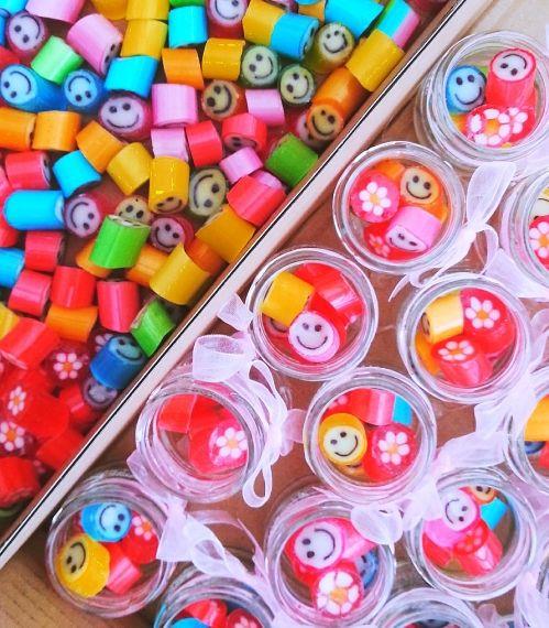 24 ADET ETİKETLİ KURDELELİ KAVANOZLU LOLLY BEBEK ŞEKERİ 94