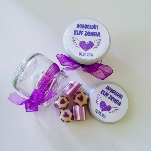 24 ADET ETİKETLİ KURDELELİ KAVANOZ MOR KALP LOLLY ŞEKER 71