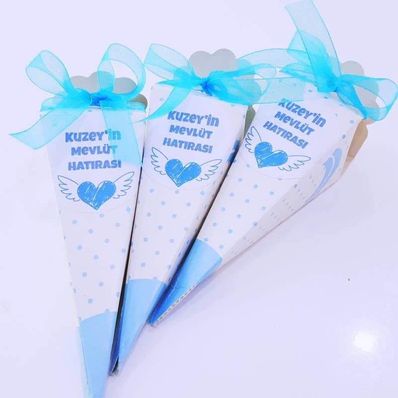 24 ADET KURDELELİ ETİKETLİ KÜLAHLI ERKEK BEBEK MEVLÜT ŞEKERİ 35 gr M11