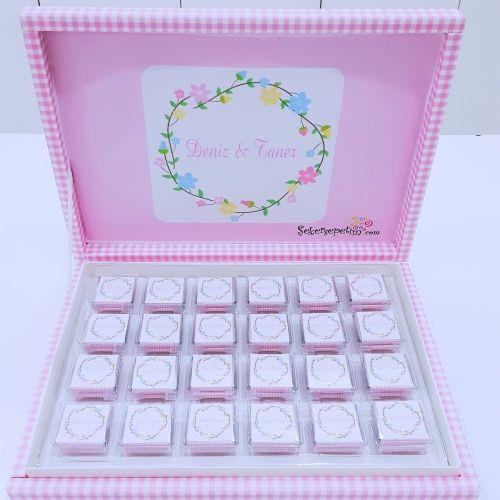 İSİMLİ KIZ BEBEK ÇİKOLATASI 48 ADET KUTULU MADLEN EC04