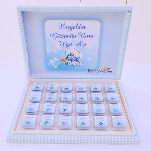 İsim Etiketli Madlen Erkek Bebek Çikolatası 48 Adet Kutulu Madlen EC30